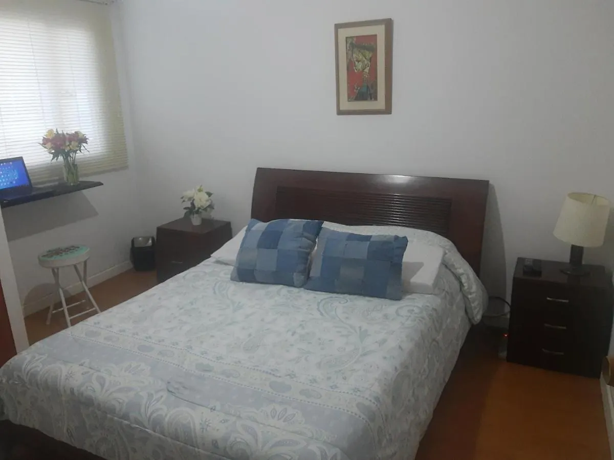 منزل للإقامة Habitaciones Cerca Del Aeropuerto بوغوتا