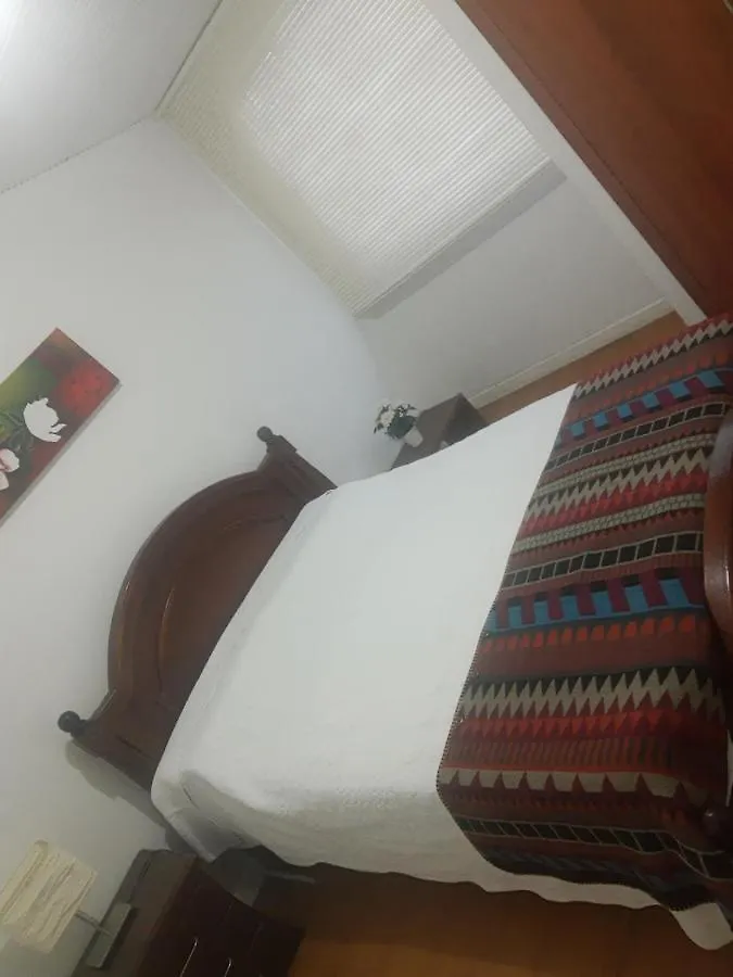 Habitaciones Cerca Del Aeropuerto بوغوتا منزل للإقامة